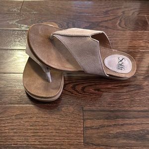 NWT Sofft Sandals